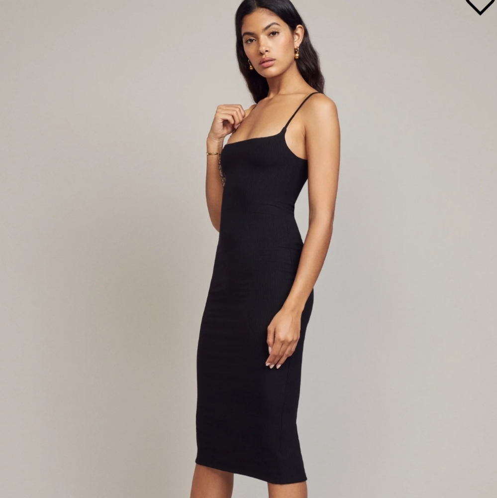 NWT Reformation Milano ribbed midi dress in size Large in black